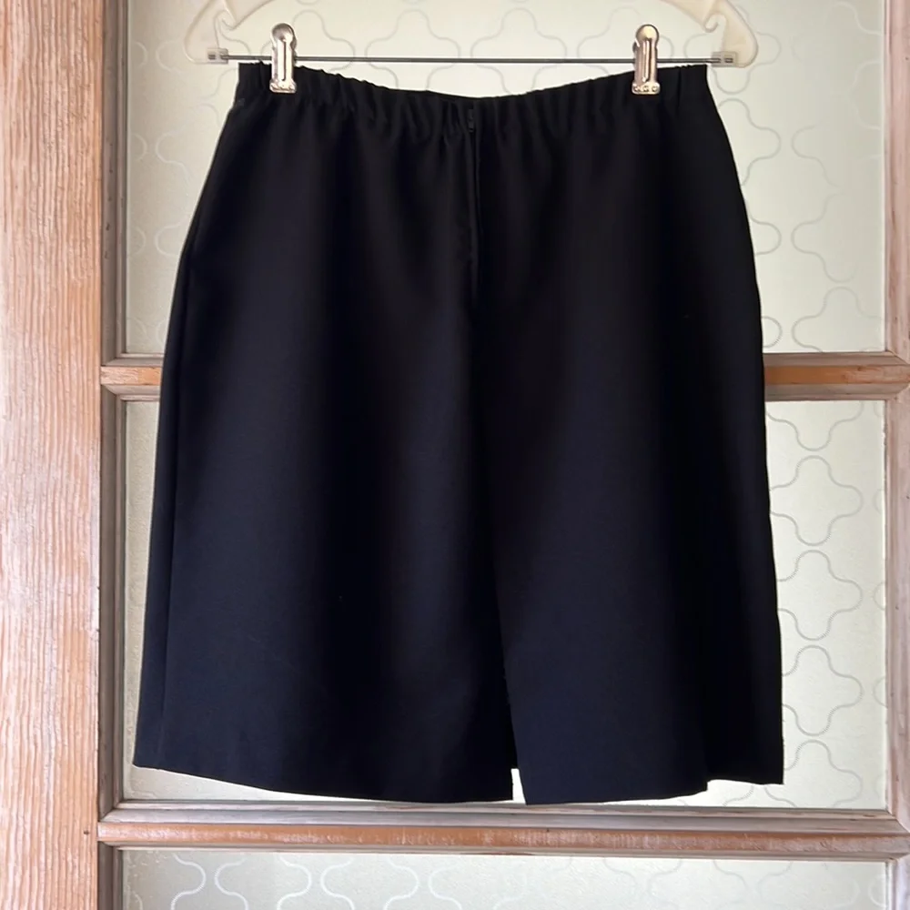 Spago jacket and skirt suit - Picture 4 of 6